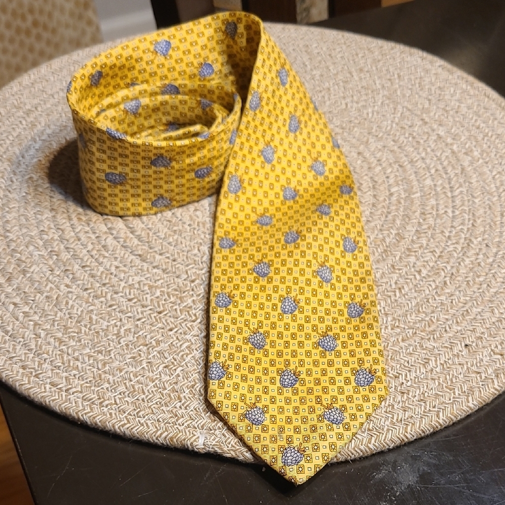 Cafe Coton Made In France Silk Yellow Blackberry Patterned Tie